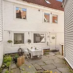 Apartman Large Historic In The Part Of Bergen