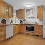 Large Historic In The Part Of Appartement